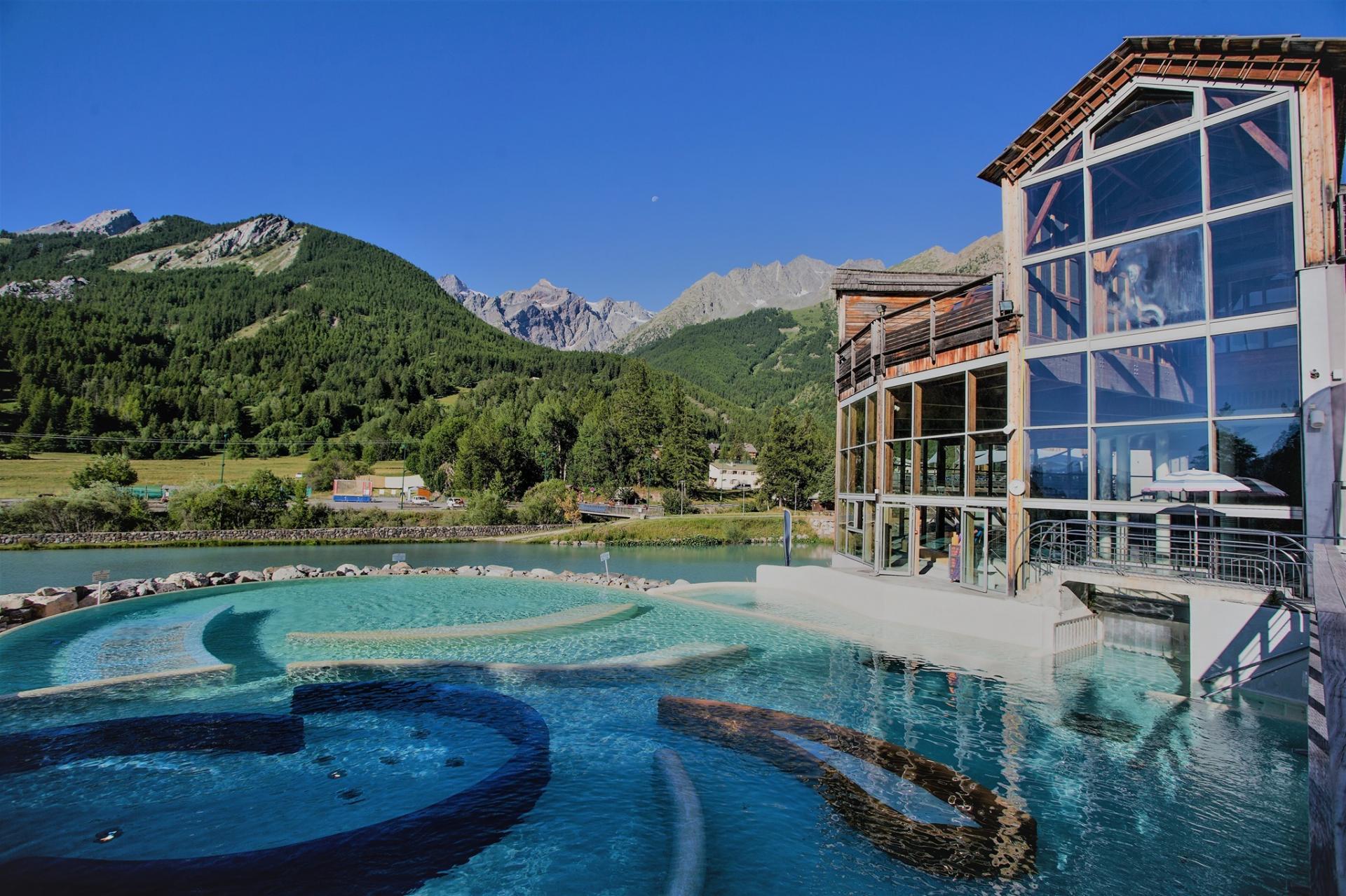Les Grands Bains du Monêtier