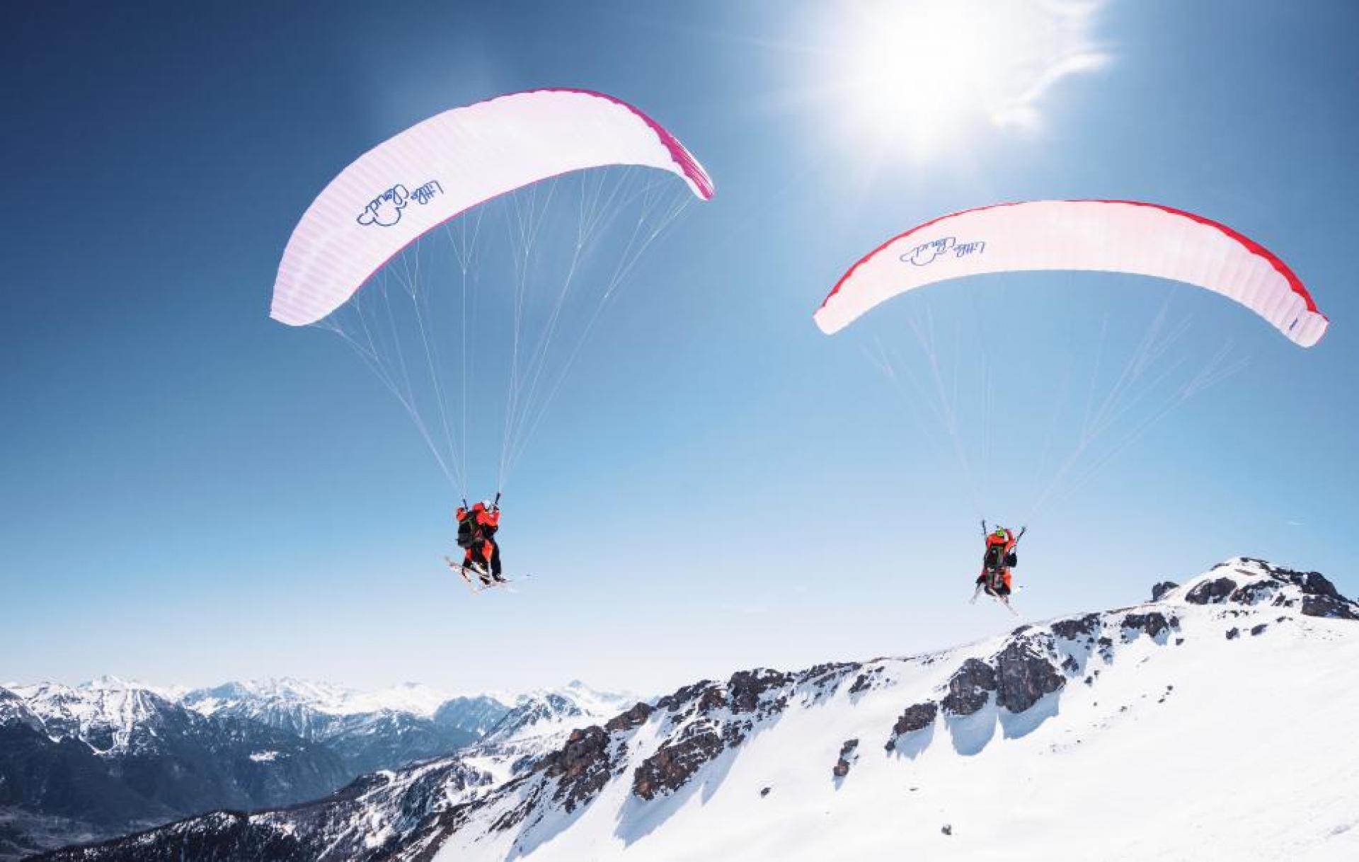 Paragliding